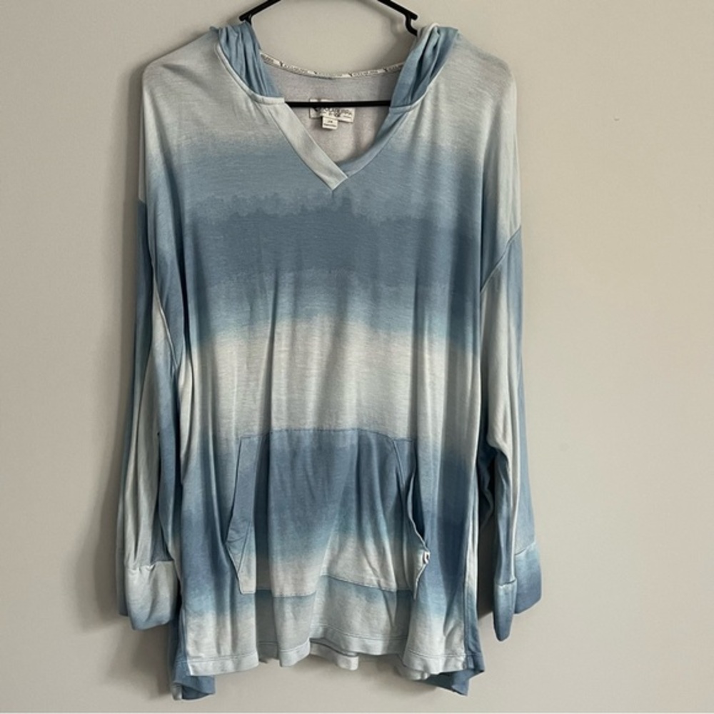 Koolaburra by UGG Light Blue Lightweight Half Sleeve Hooded Tee Shirt